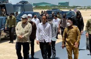 Jokowi Sebut Pembangunan Smelter Freeport di JIIPE Mampu Serap 40 Ribu Pekerja