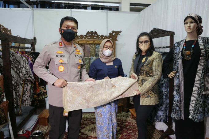 Dongrak Ekonomi UMKM, Bhayangkari Polda Jatim Launching Aplikasi Balanjha.com